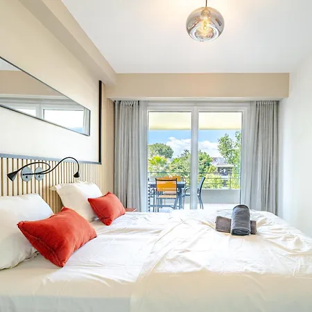 Rooftop 3 Pieces Avec Piscine Face Apartamento Villeneuve-Loubet